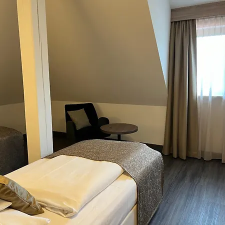 酒店 伊舍芬弗莱尔公园酒店 Ilshofen