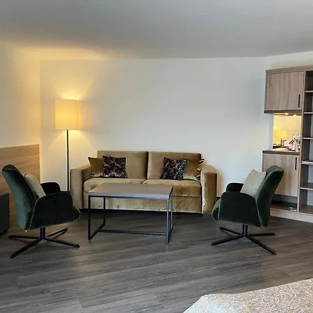 Flair Park Szálloda 4*