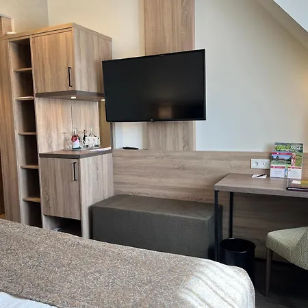 Flair Park Szálloda 4*