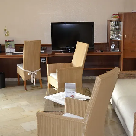 Flair Park Szálloda 4*