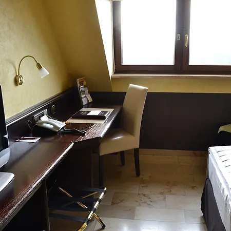 Flair Park Szálloda 4*