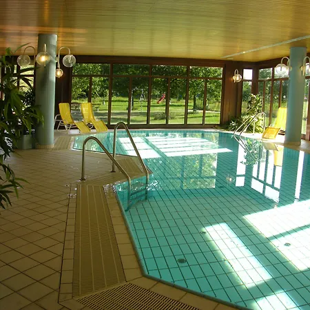 伊舍芬弗莱尔公园酒店 4* Ilshofen